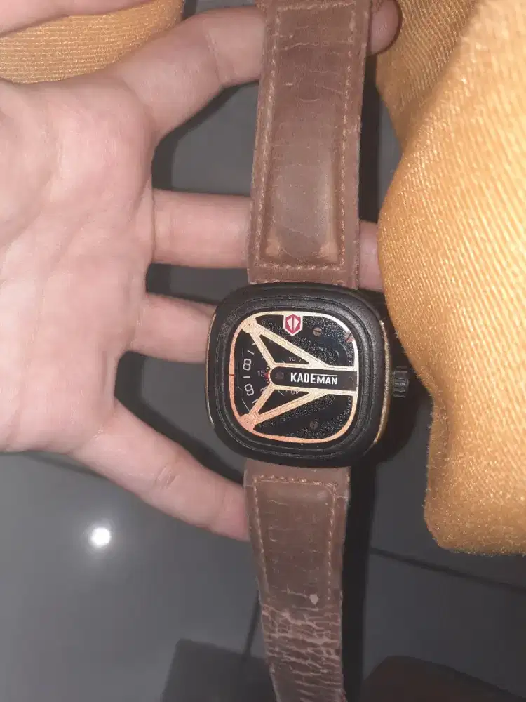 Jam kademan Ori