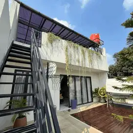 Dijual Rumah 2.5 Lantai Bagus Di Emerald Bintaro Sektor 9