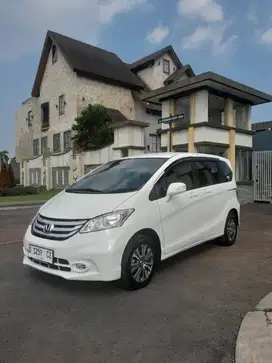 Honda Freed 2015 Bensin