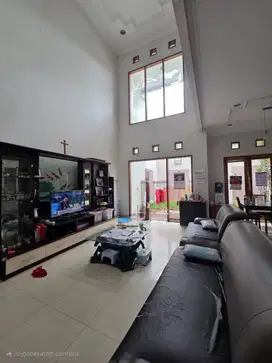 Taman Kopo Indah 3 Dijual Rumah Siap Huni , Terawat dan Bagus