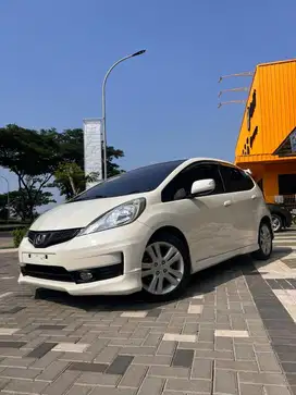 Honda Jazz GE8 RS AT