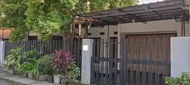 Rumah 1,5 Lantai Siap Huni Daerah Manyar Surabaya