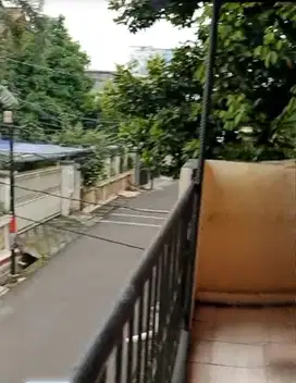 RUMAH INDUK PLUS KOST DIJUAL PENGADEGAN