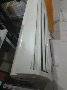 Jual ac merek daikin