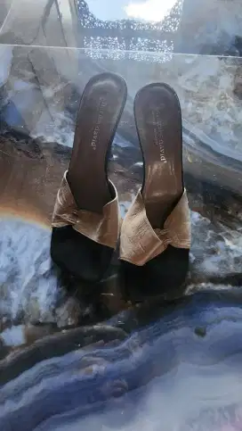 Sepatu Charles David