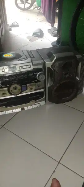 Radio tape sharp simba 2