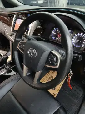 Di jual toyota inova 2.4 AT