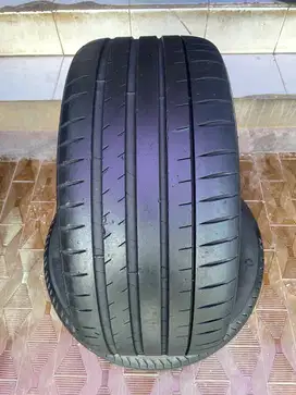 Ban Michelin Pilot Sport 4s 245 35 r19 1Pcs