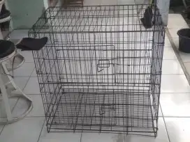 Kandang kucing  warna hitam