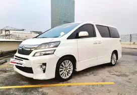 Toyota Vellfire ZG Pilot Seat Tahun 2013 Automatic Putih