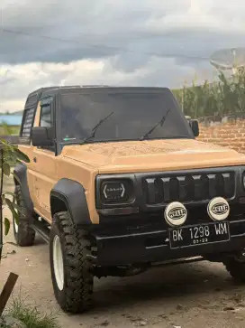 Mobil Taft Rocky 4x4
