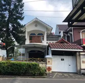 Rumah Hoek 2 Lantai Nyaman Dan Aman Di Duren Sawit NS0144