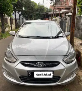 Hyundai Grand Avega 2012 Bensin