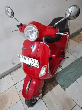 Dijual vespa LX 150 3V 2013