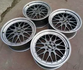 Velg BBS LM R20 Kondisi Mulus pemakaian