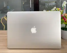 MacBook Pro 2012 15inc Core I7 Ram 16GB SSD 751GB