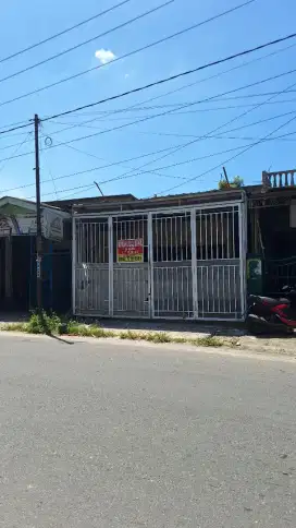 Dikontrakkan ruko pinggir jalan raya