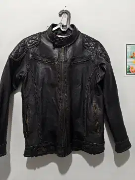 Jual jaket kulit asli Garut jarang di pakai msh bagus bgt