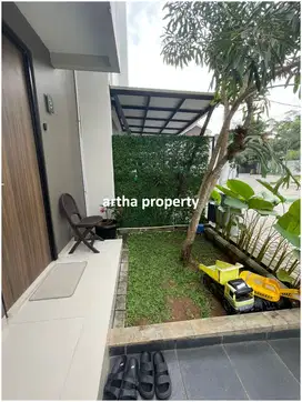 5 menit ke Kantor Walikota Tangsel, Rumah 2 Lantai Siap Huni
