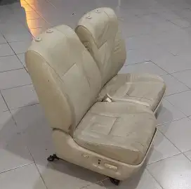Jok bekas Camry tipe V