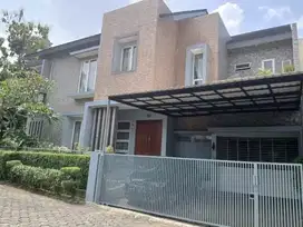 Di Jual Rumah 2 Lantai dalam Komplek di Bambu Apus, Jakarta Timur
