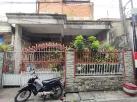 Rumah Kelurahan Banyu Urip Kecamatan Sawahan Kota Surabaya