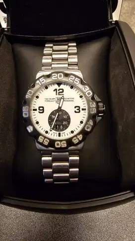 TAG Heuer Formula 1 WAH1011 Grande Date White Dial Steel Strap