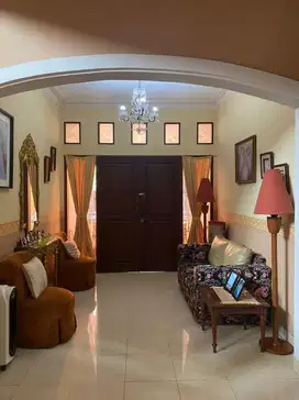 Dijual Rumah Mewah dan Cantik di Taman Harapan Baru, Bekasi