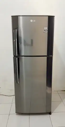 KULKAS 2 PINTU LG MULUS