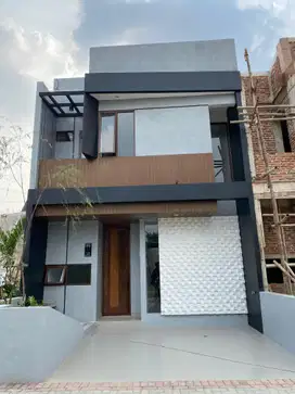 Rumah 2 lantai siap huni lokasi strategis nyaman dan damai