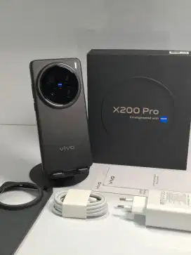 Vivo X200 Pro 16/512GB Resmi Garansi 08 Agustus 2026 - Black