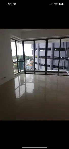 Jual Cepat! Apartemen Mewah St. Moritz Royal Tower, 96m², Harga Nego