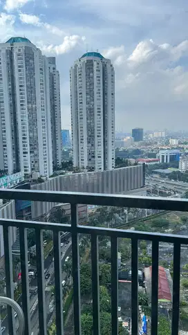Dijual Cepat Apartemen Westmark Taman Anggrek 2 BR Harga Murah..!!