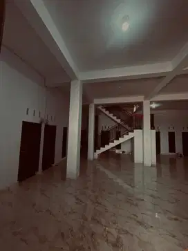 DIJUAL RUMAH KOST 8 PINTU DAN LANTAI 2 BISA NEGO