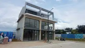 Dijual Ruko Baru 3 Lantai, Neo Patio Lippo Cikarang, Mulai 1.4 Miliar!