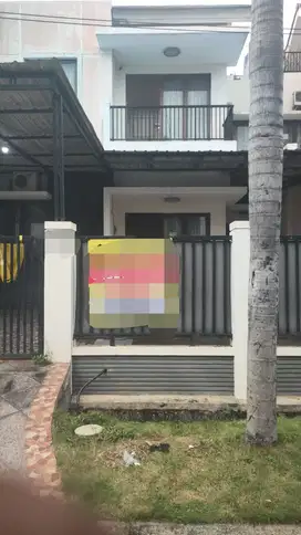 DISEWAKAN RUMAH FURNISHED 2 LANTAI DI CLUSTER ARALIA,HARAPAN INDAH