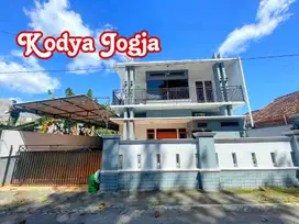 Rumah Dalam Kota Dekat XT Square Kodya