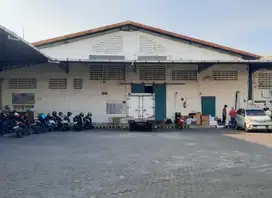 Gudang Kenjeran Surabaya Container 40 feet masuk Akses Tol Pasar Turi