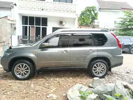Nissan X-Trail 2009 Bensin