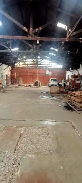 Dijual gudang di Jalan Raya Bekasi Timur Pulo Gadung Jakarta Timur