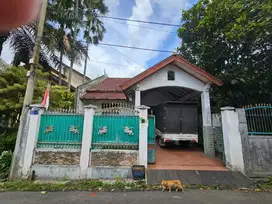 0801,9 rumah lelang batu di Dewi Sartika
