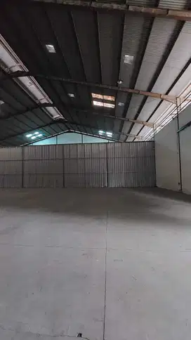 Disewakan Gudang Berlokasi Strategis di TJ. Priok Jakarta Utara