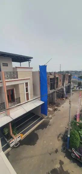 Rmh bgus 3Lantai