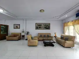 Villa di Jalan Aceh Baru ( Komplek Villa Cita Raya )