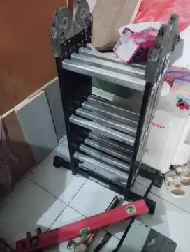 Tangga Krisbow Lipat