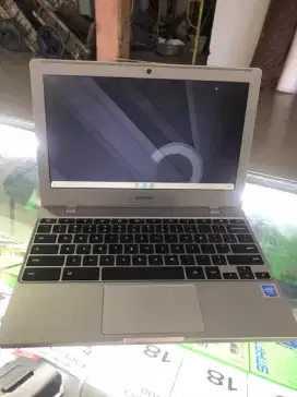 Samsung chrome book 4/32 unit casan lecet pemakaian