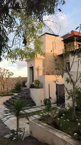 FOR SALE CHEAP VILLA IN JIMBARAN BALI WITH SEA VIEW IN TANJUNG BENOA