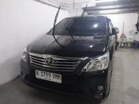 Kijang Grand New Innova G at 2012 Hitam