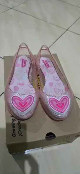 Sepatu Anak Perempuan