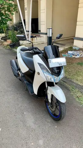 Yamaha Lexi 2018 putih 125cc full orisinil